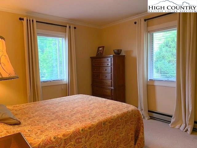 Image number 5 for the current listing