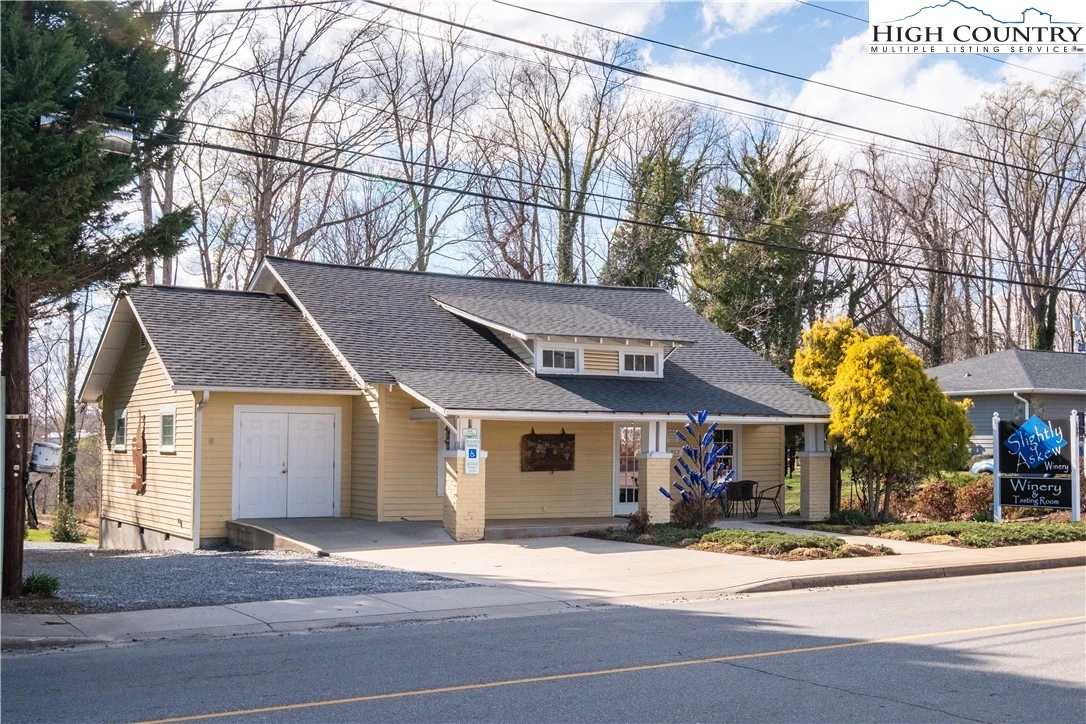 Image number 14 for the current listing