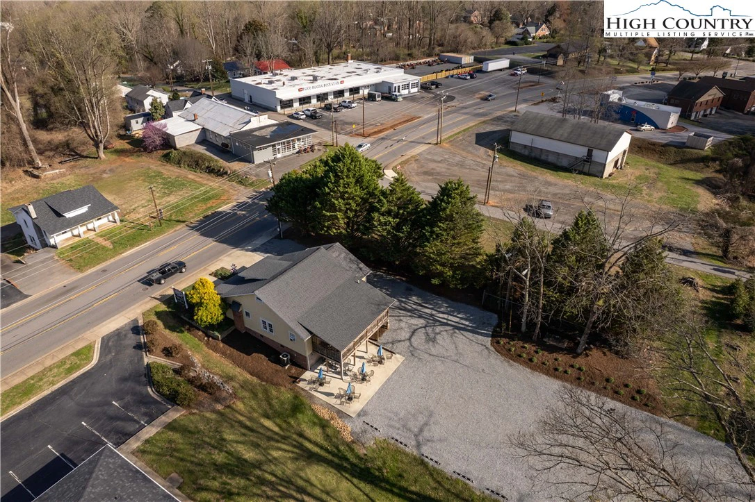 Image number 19 for the current listing