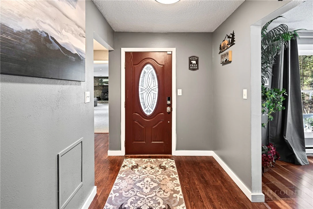 Image number 5 for the current listing