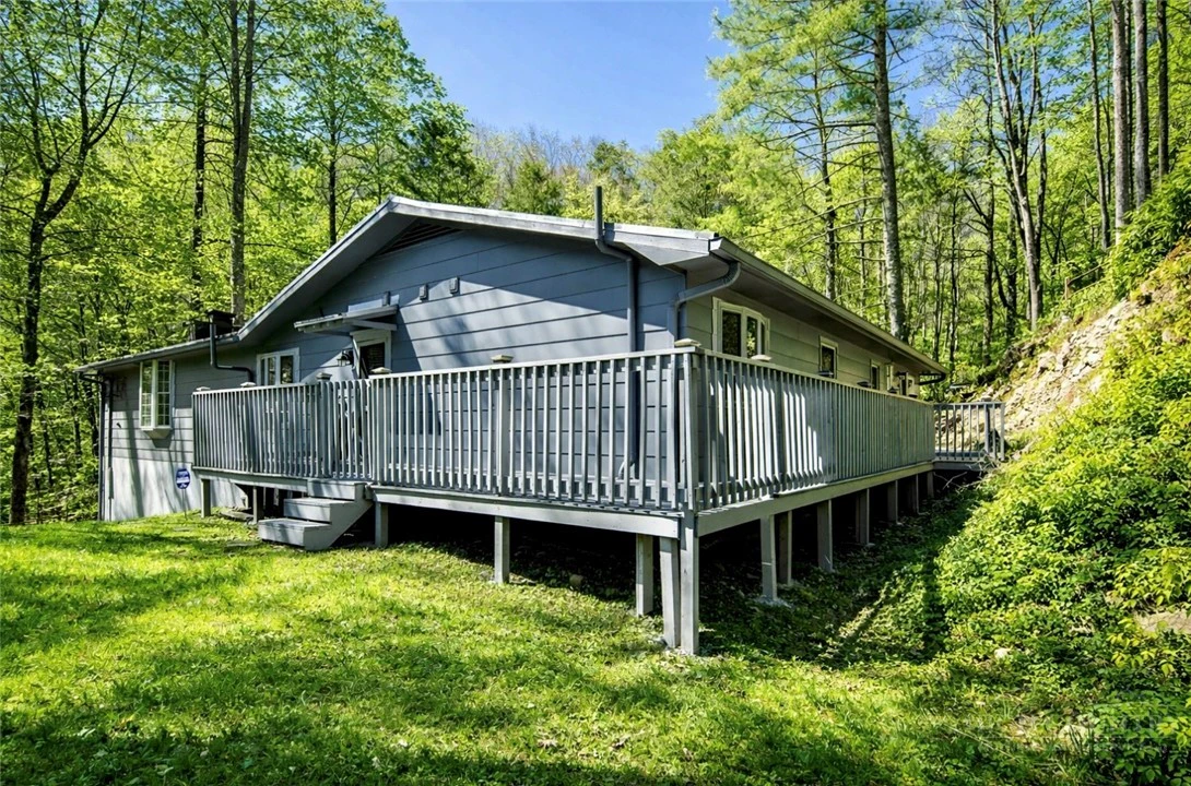 Image number 21 for the current listing