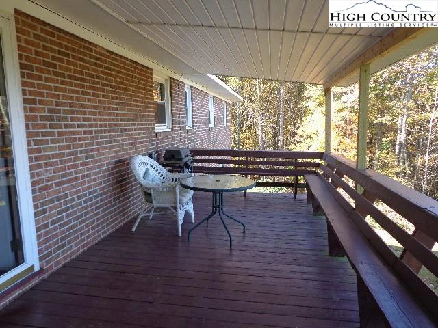 Image number 7 for the current listing