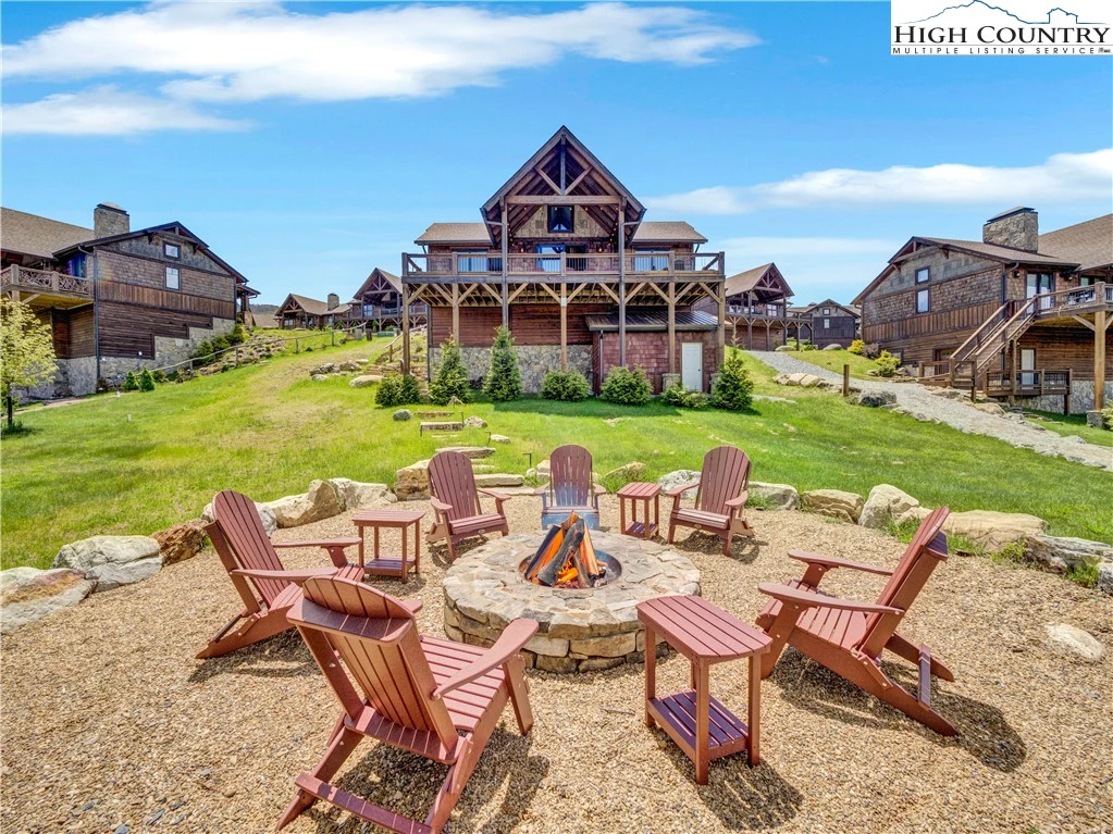 Image number 11 for the current listing