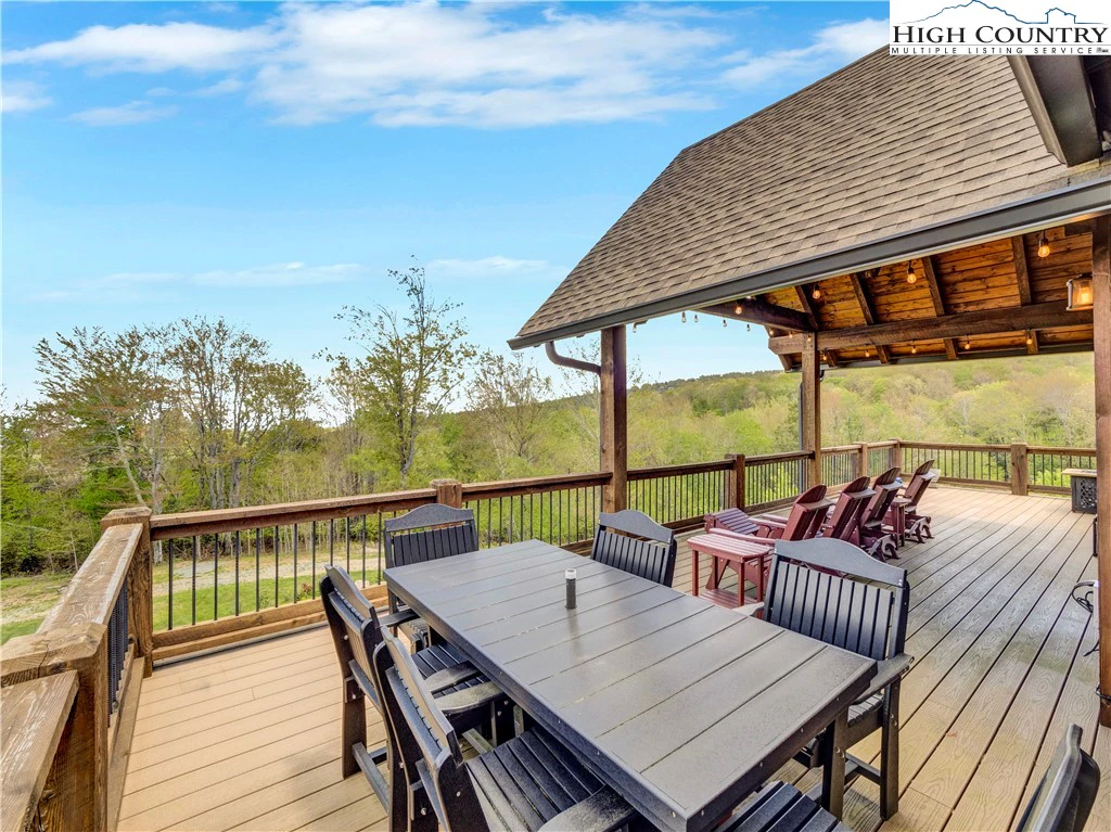 Image number 12 for the current listing