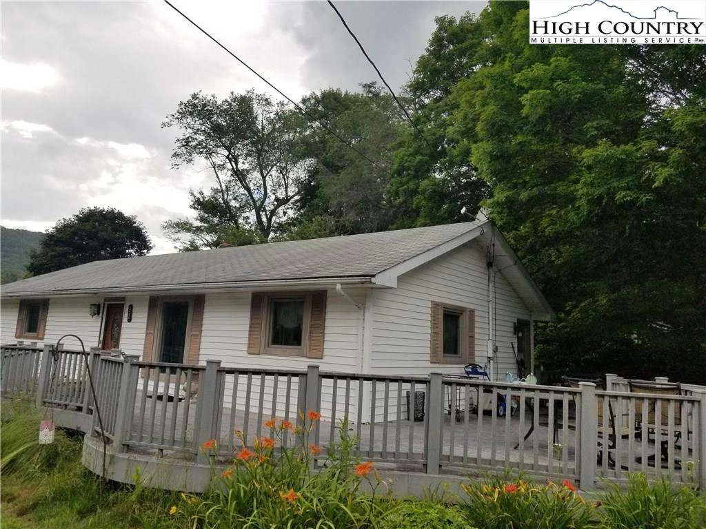 Image number 1 for the current listing