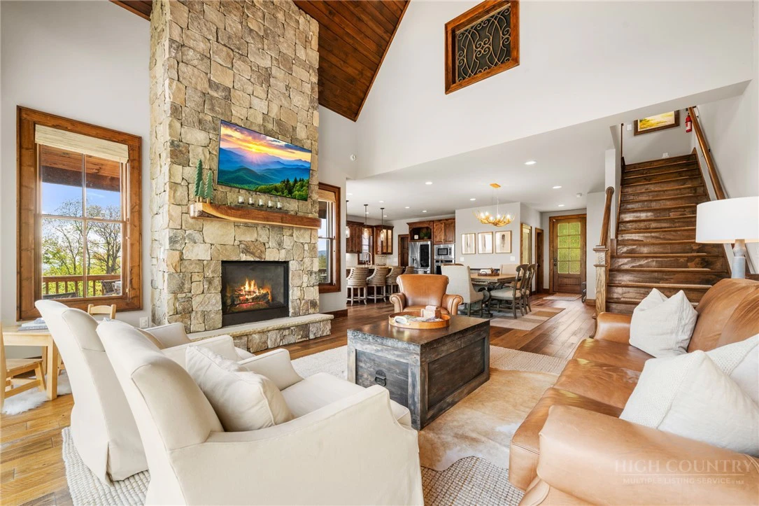 Image number 7 for the current listing