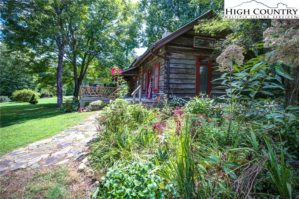 Image number 14 for the current listing