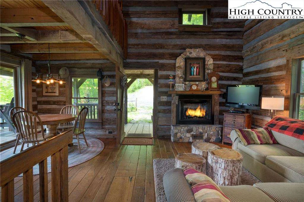 Image number 2 for the current listing