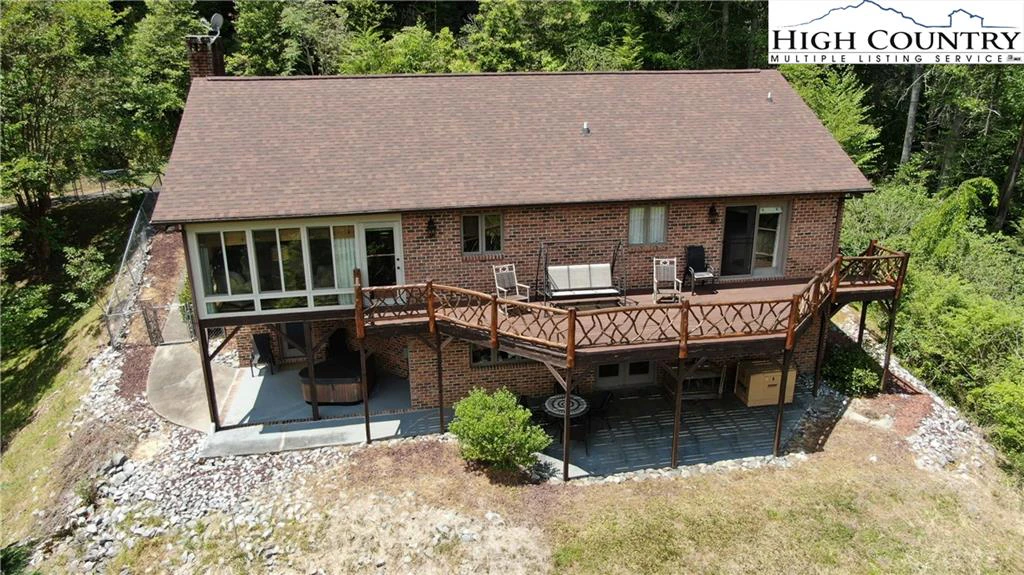 Image number 19 for the current listing
