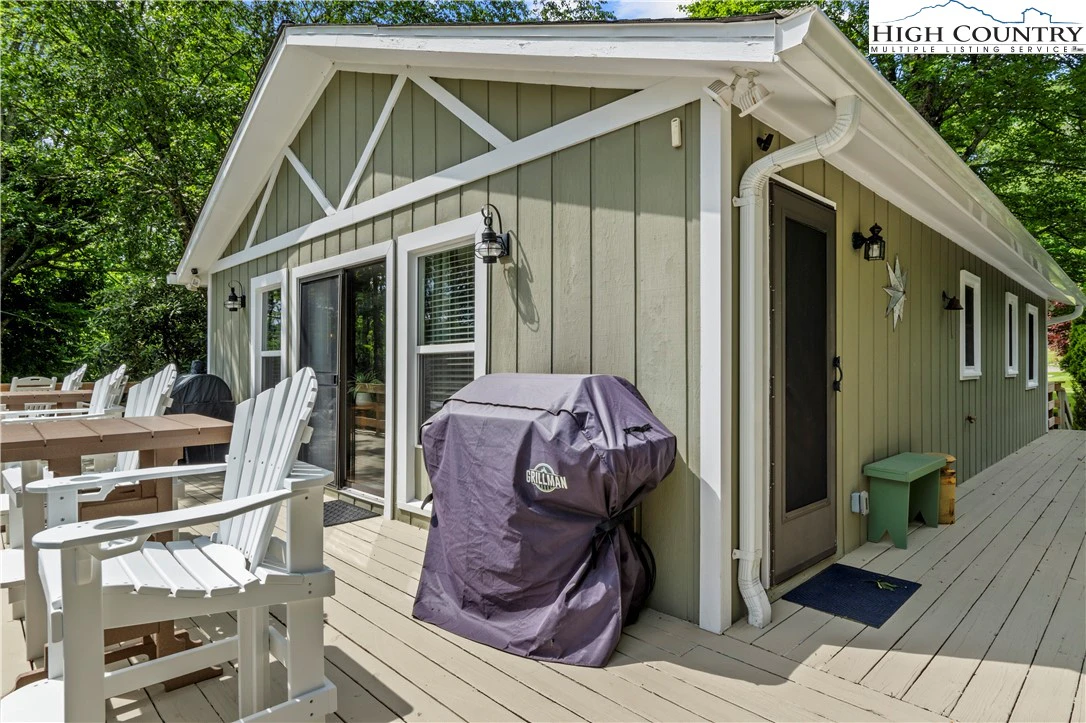 Image number 7 for the current listing