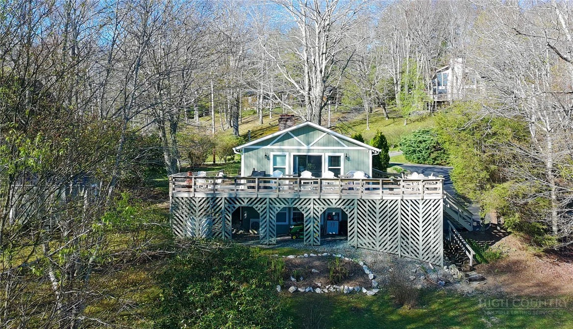 Image number 1 for the current listing