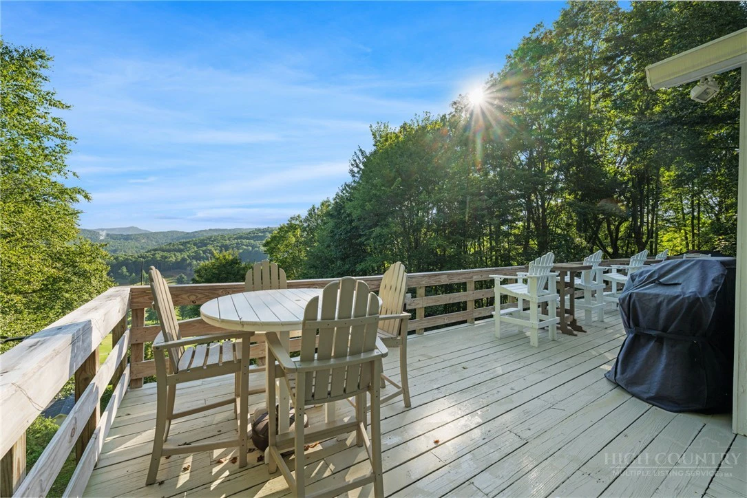 Image number 3 for the current listing