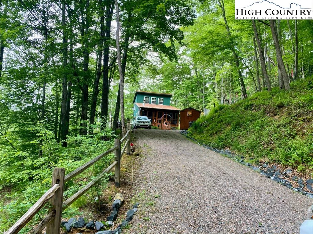 Image number 4 for the current listing