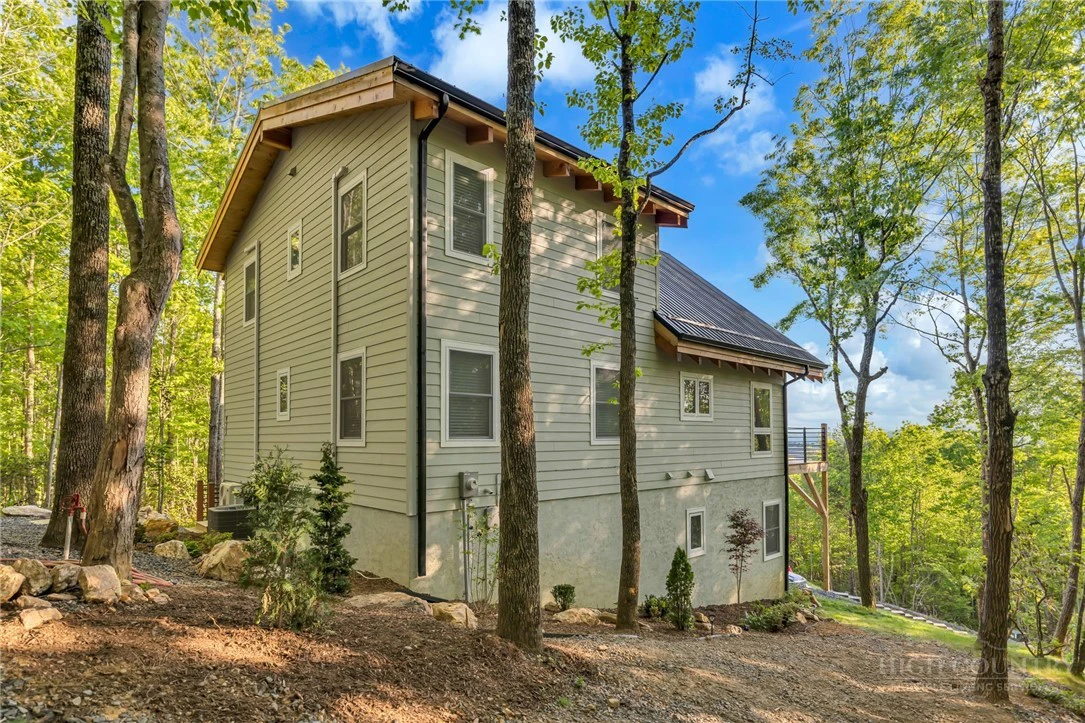 Image number 7 for the current listing
