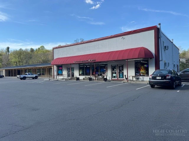 Image number 1 for the current listing