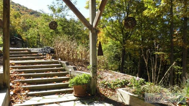 Image number 6 for the current listing