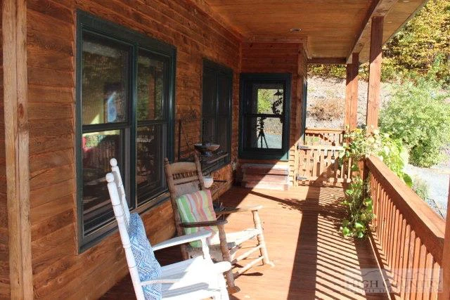 Image number 12 for the current listing