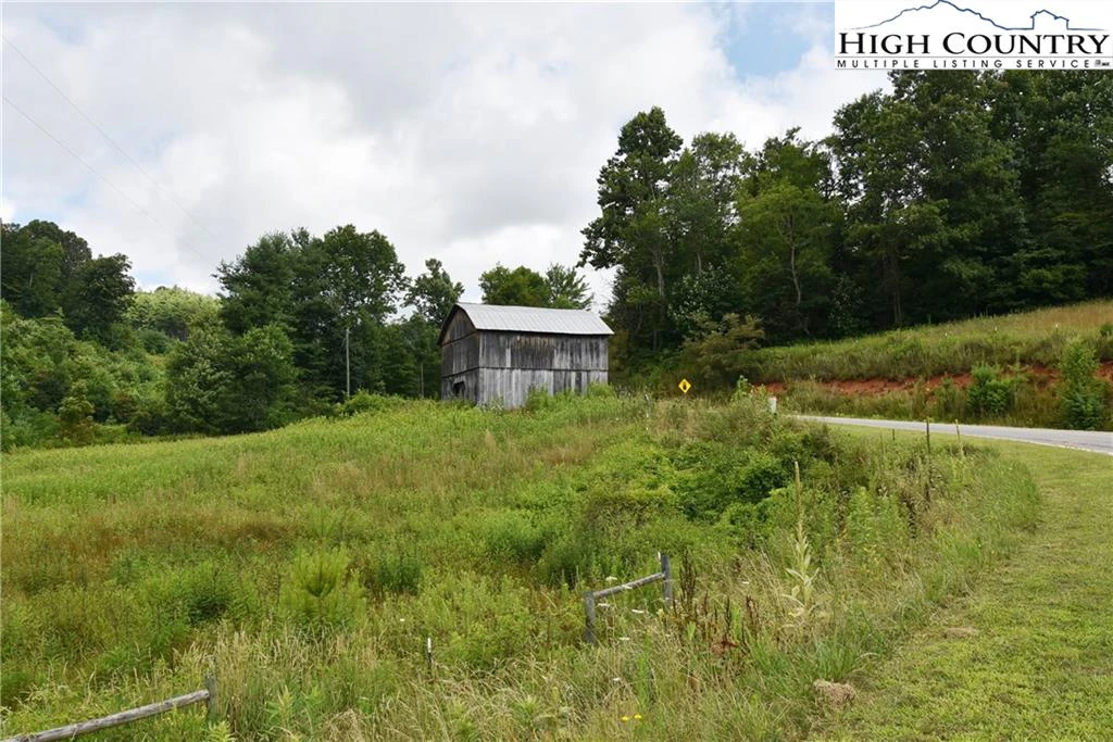 Image number 14 for the current listing