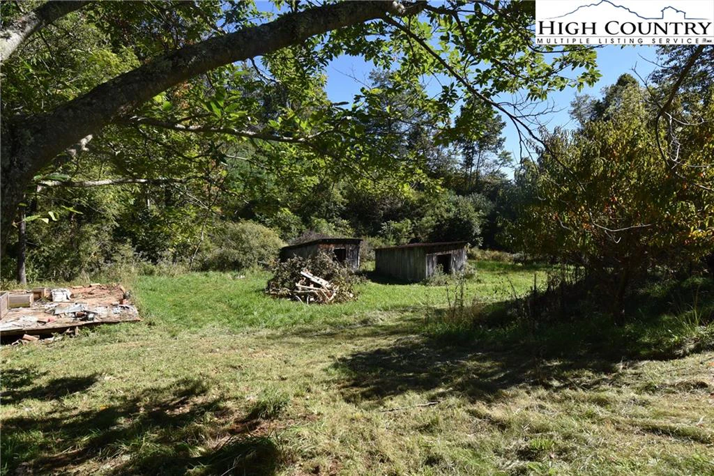Image number 11 for the current listing