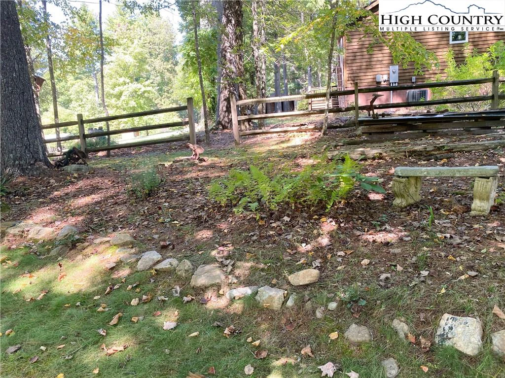 Image number 20 for the current listing