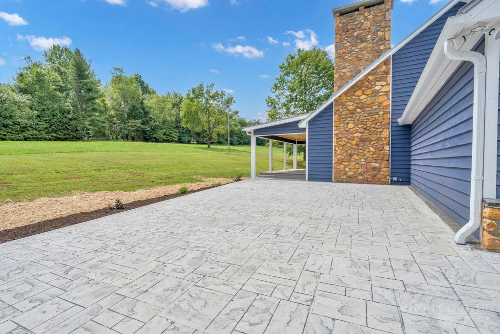 Image number 5 for the current listing