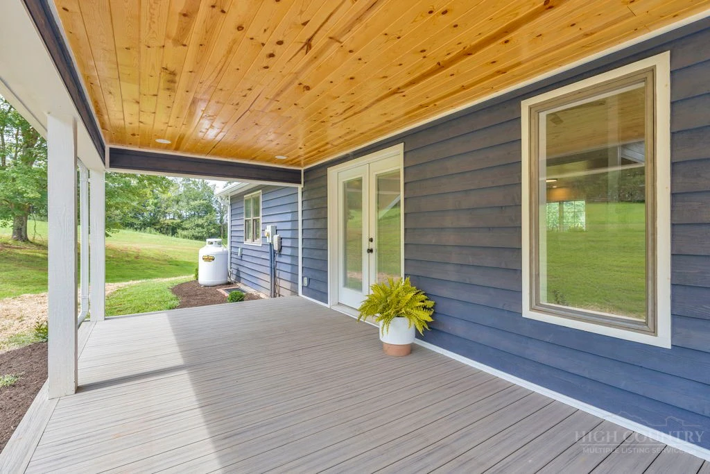 Image number 6 for the current listing