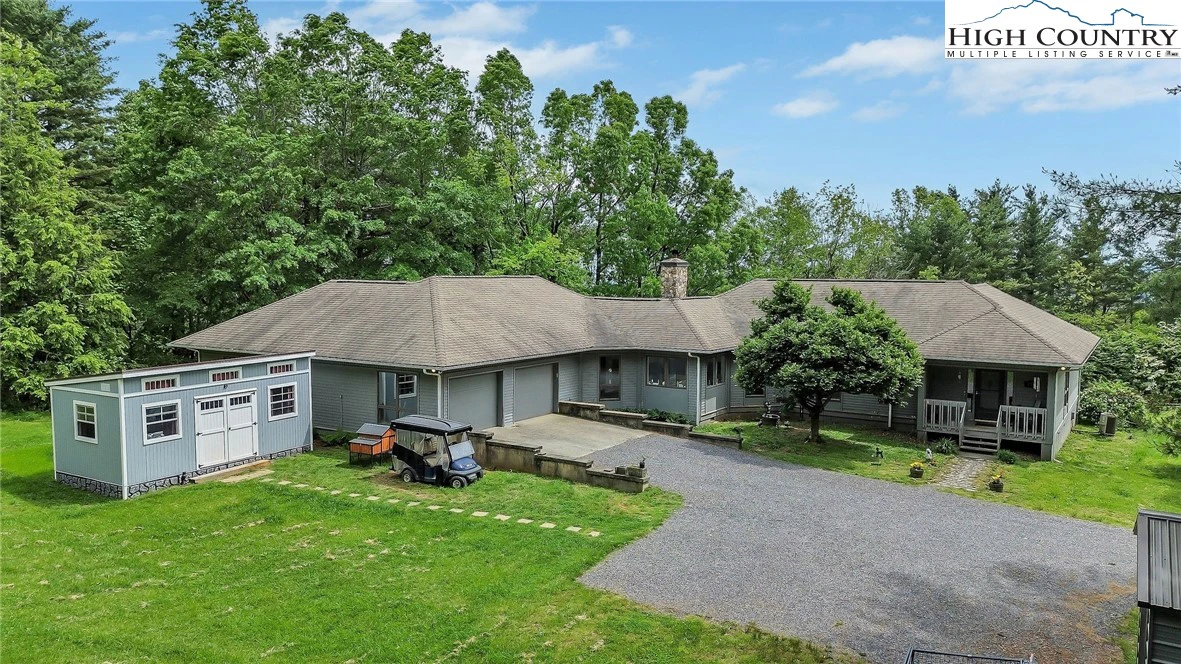 Image number 1 for the current listing