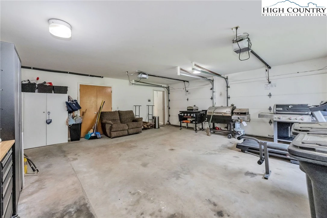 Image number 7 for the current listing