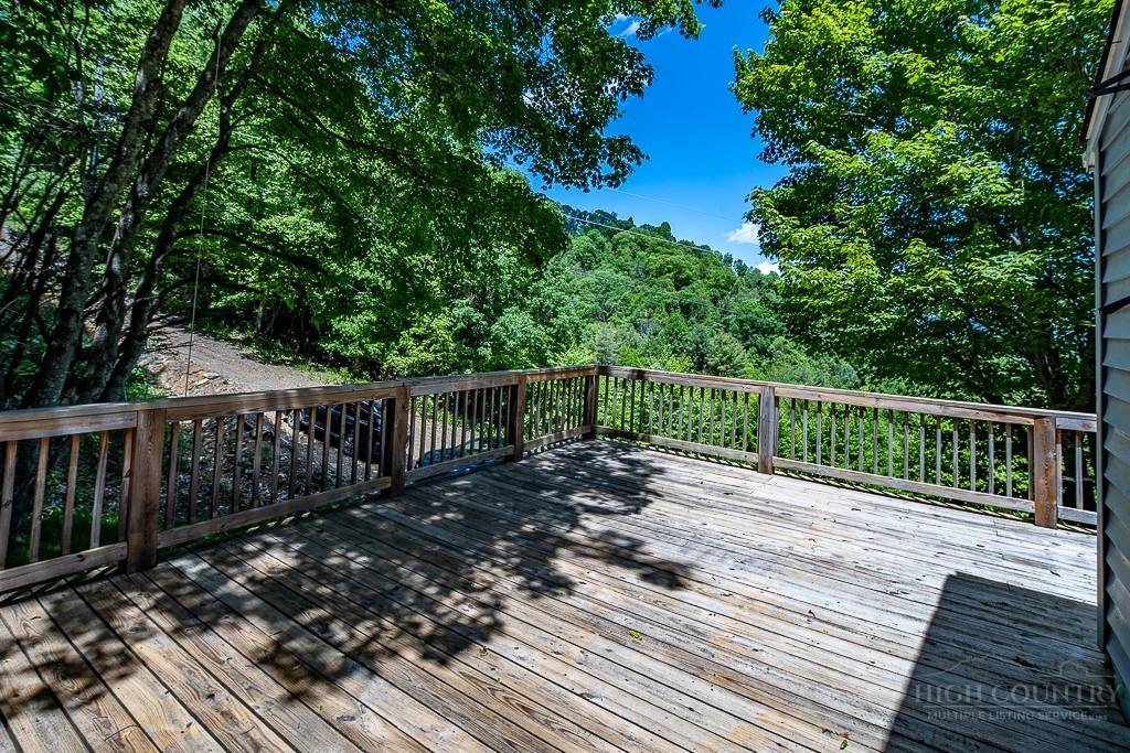 Image number 4 for the current listing