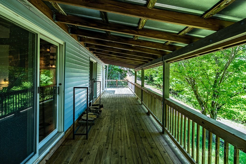 Image number 5 for the current listing