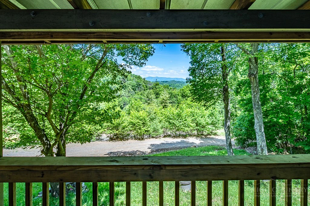 Image number 7 for the current listing