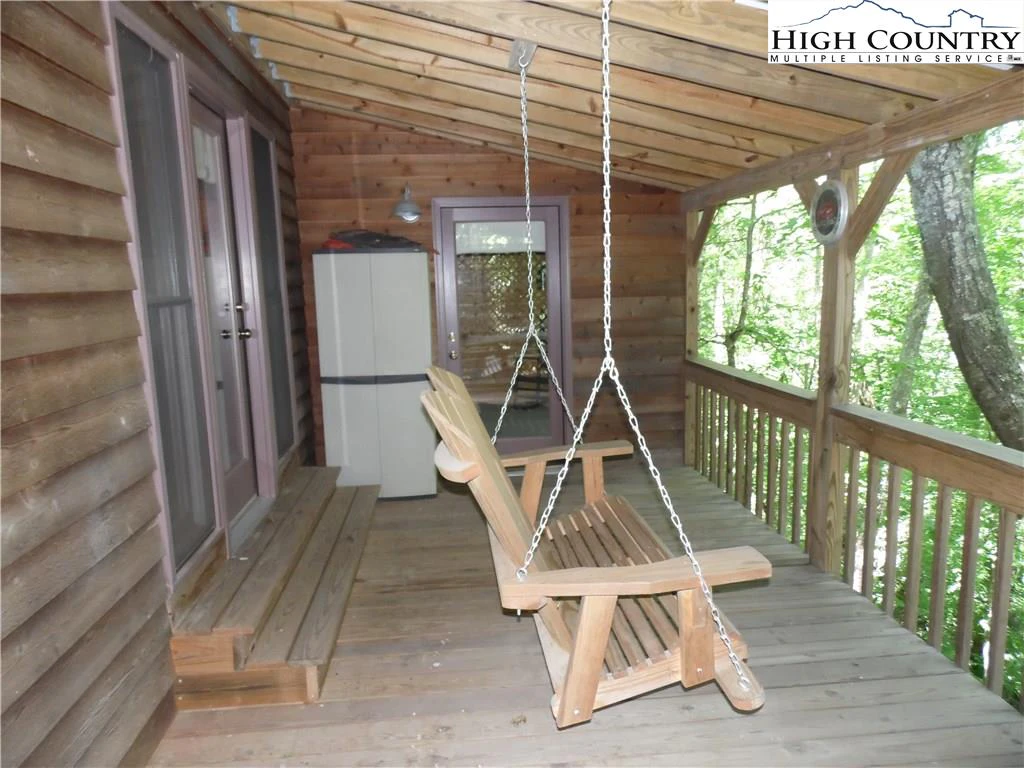 Image number 3 for the current listing