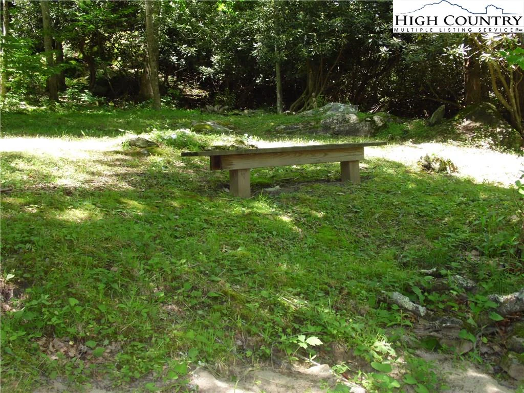 Image number 20 for the current listing