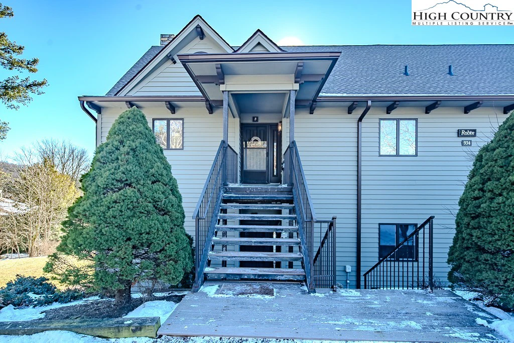 Image number 1 for the current listing