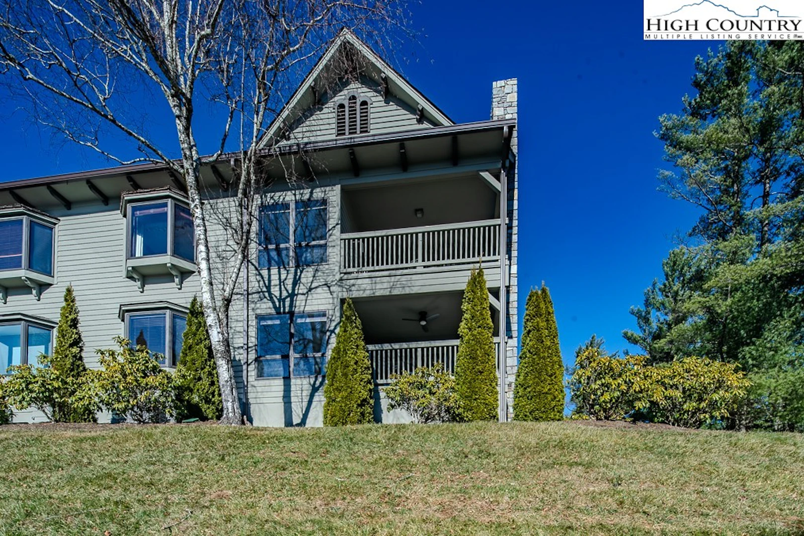 Image number 16 for the current listing