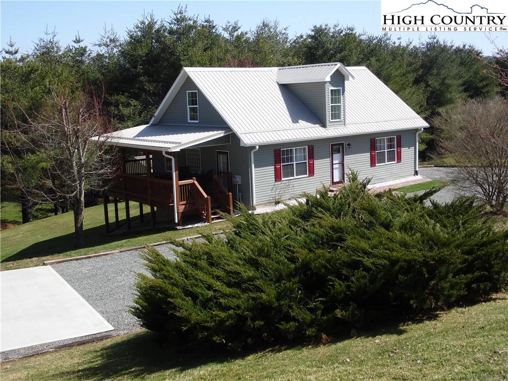 Image number 1 for the current listing