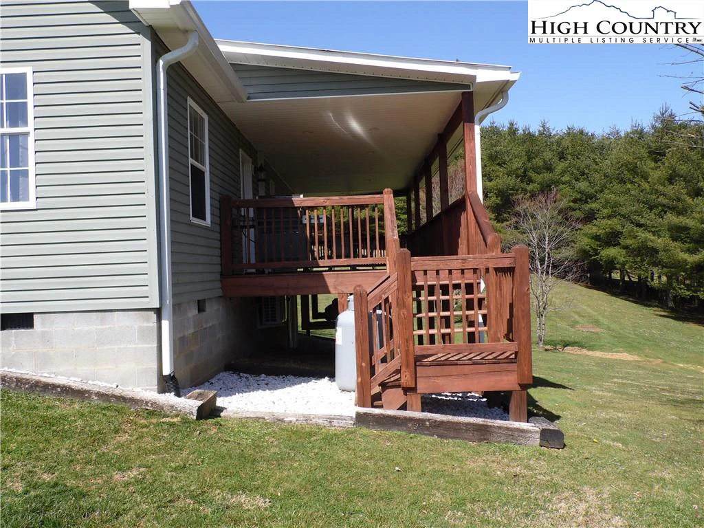 Image number 10 for the current listing
