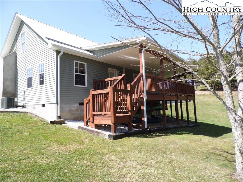 Image number 11 for the current listing