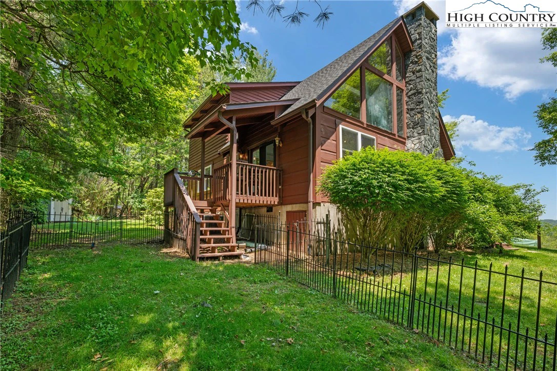 Image number 19 for the current listing