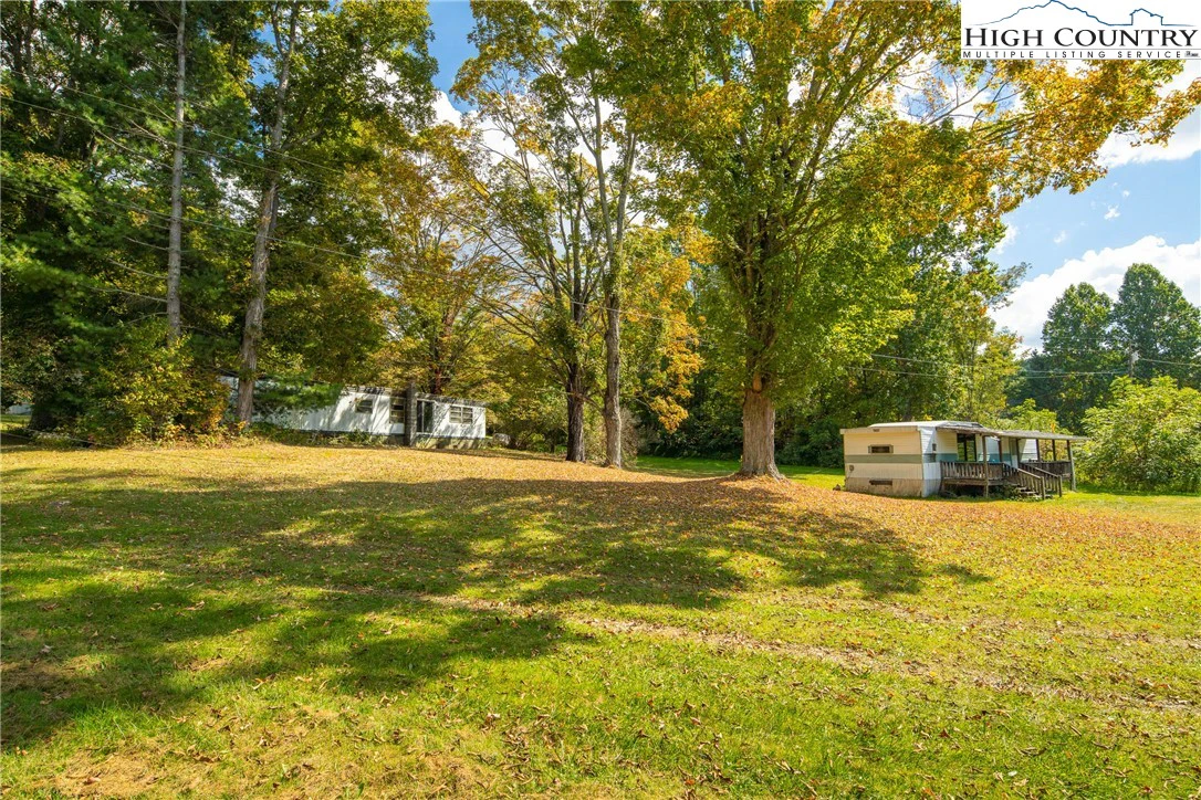 Image number 21 for the current listing