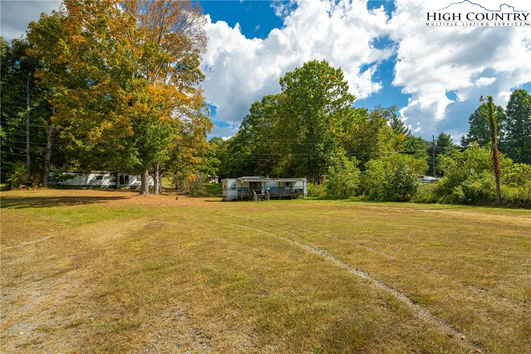 Image number 19 for the current listing