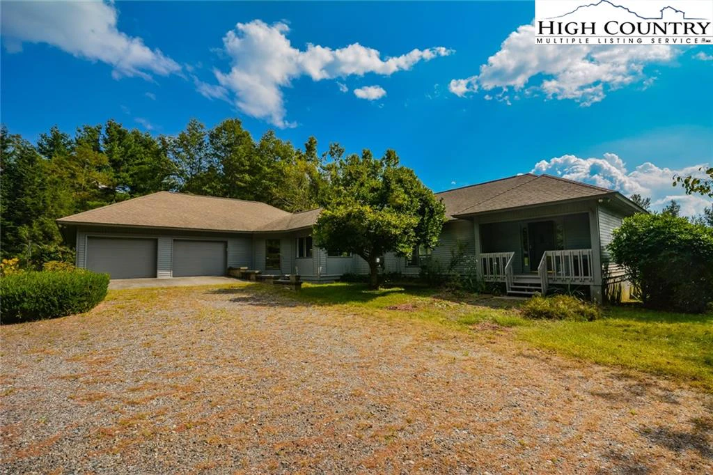 Image number 1 for the current listing