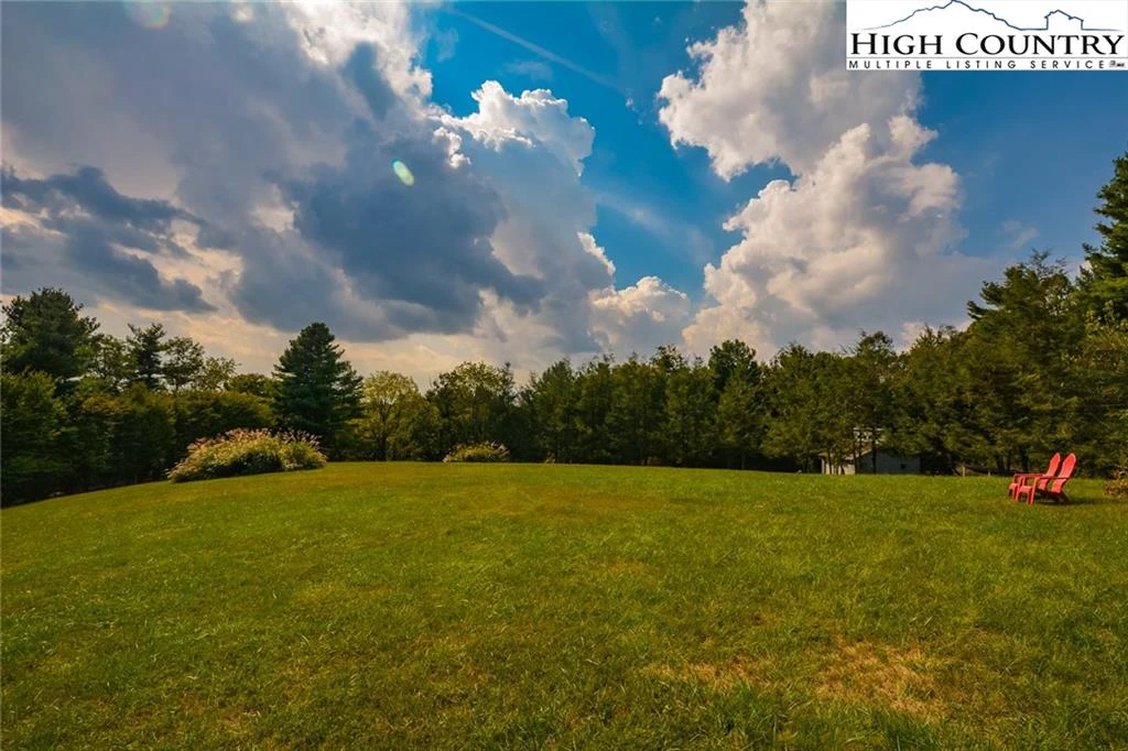 Image number 15 for the current listing