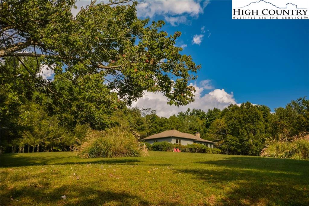 Image number 16 for the current listing