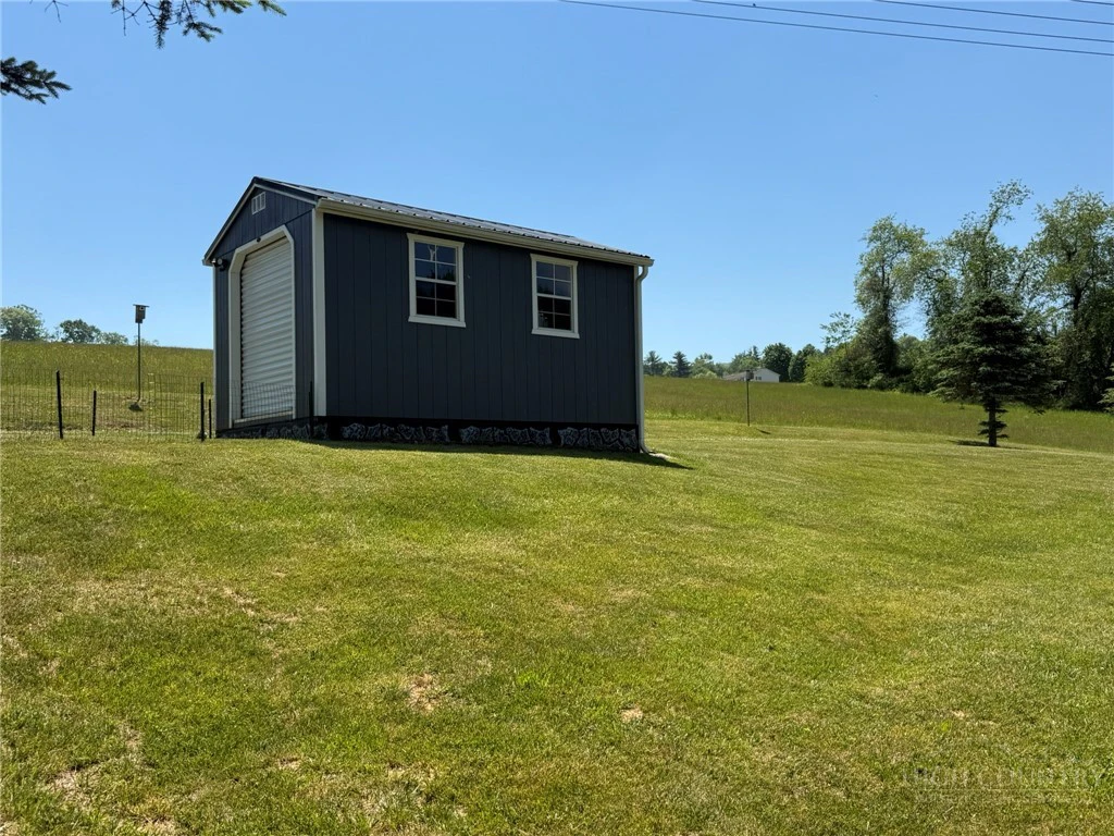 Image number 9 for the current listing