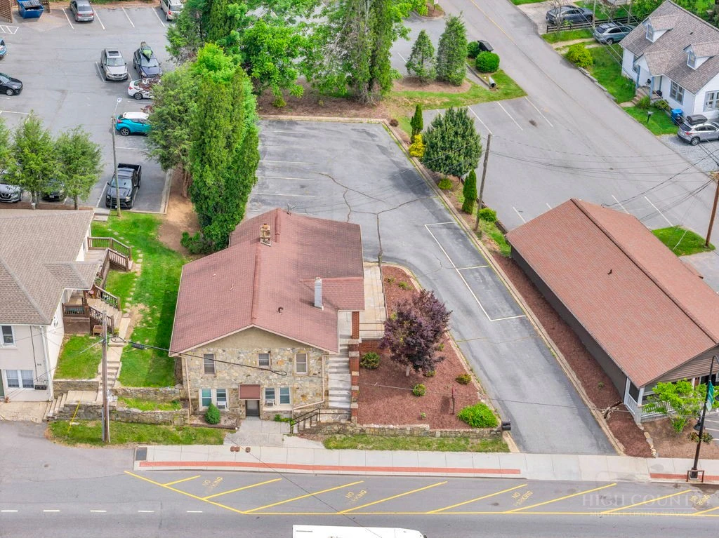 Image number 8 for the current listing