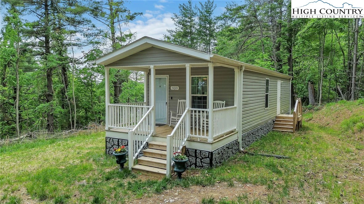 Image number 21 for the current listing