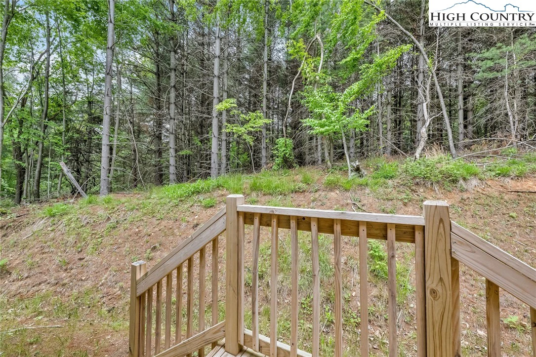 Image number 4 for the current listing