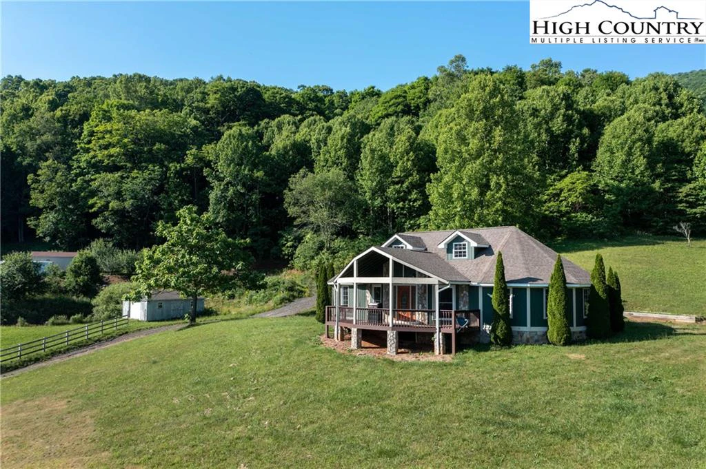 Image number 1 for the current listing