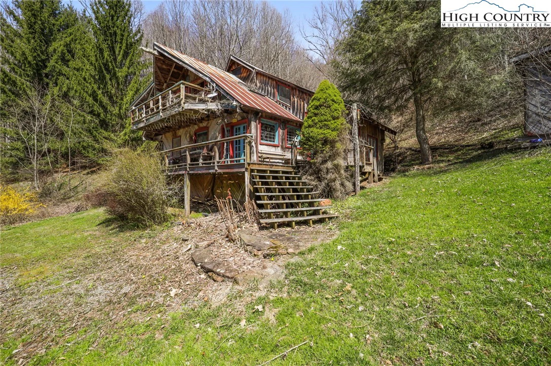 Image number 1 for the current listing